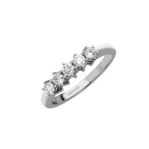 Anillo de oro blanco con 5 diamantes engarzados